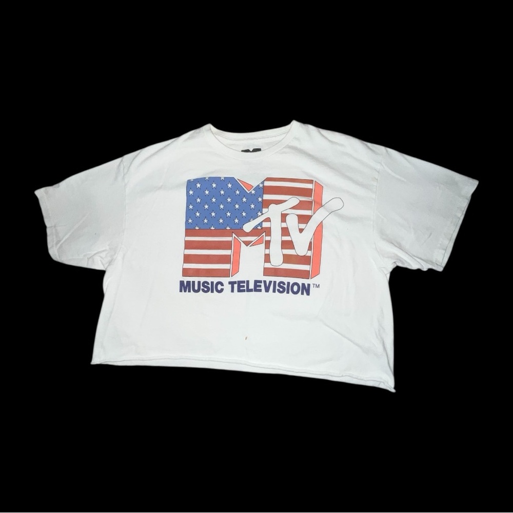 MTV White Cropped T-shirt, Size Large.